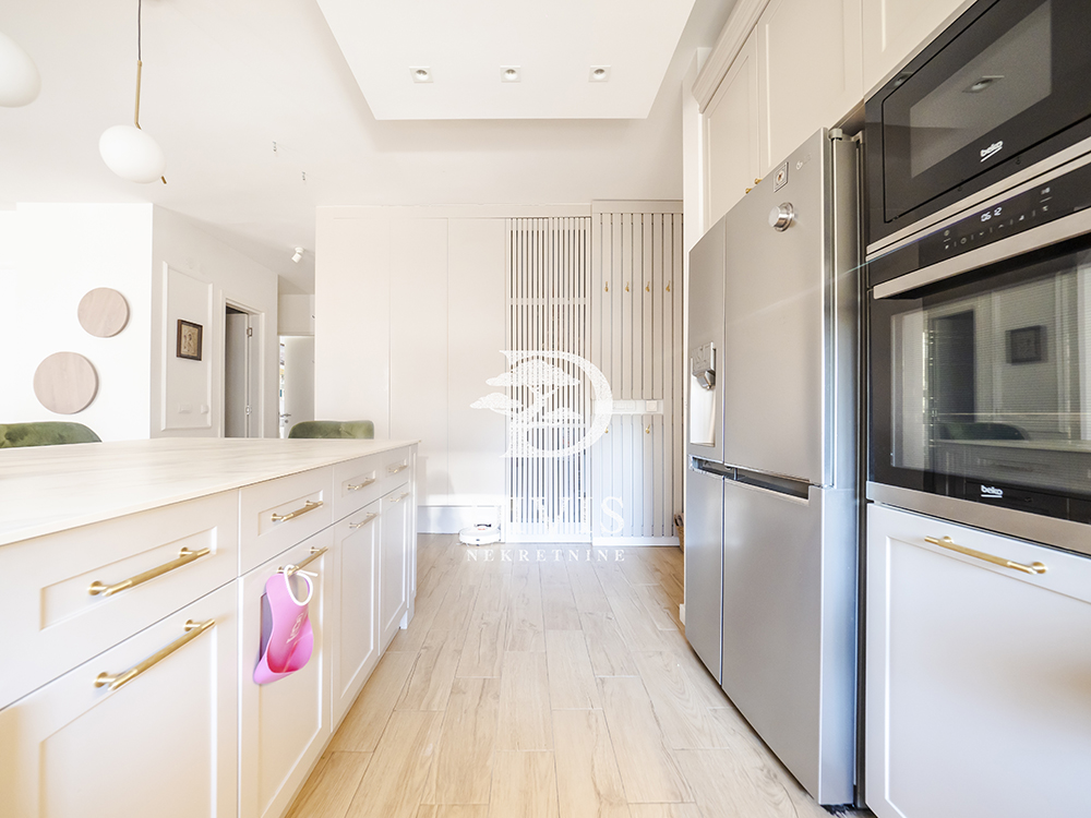 Slika 3 - Kneza Stracimira, Četvorosoban stan na prodaju, 119m2, 549.000€